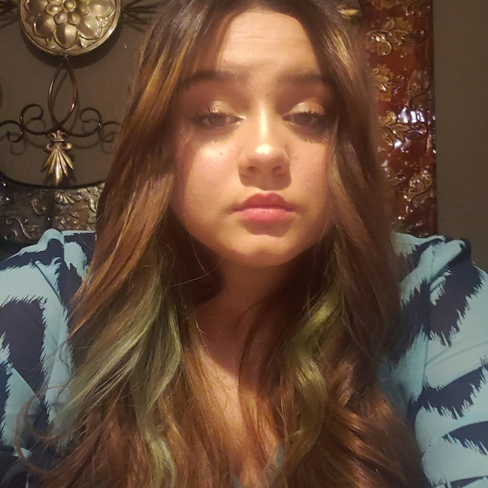 Meet your Posher, Kadence